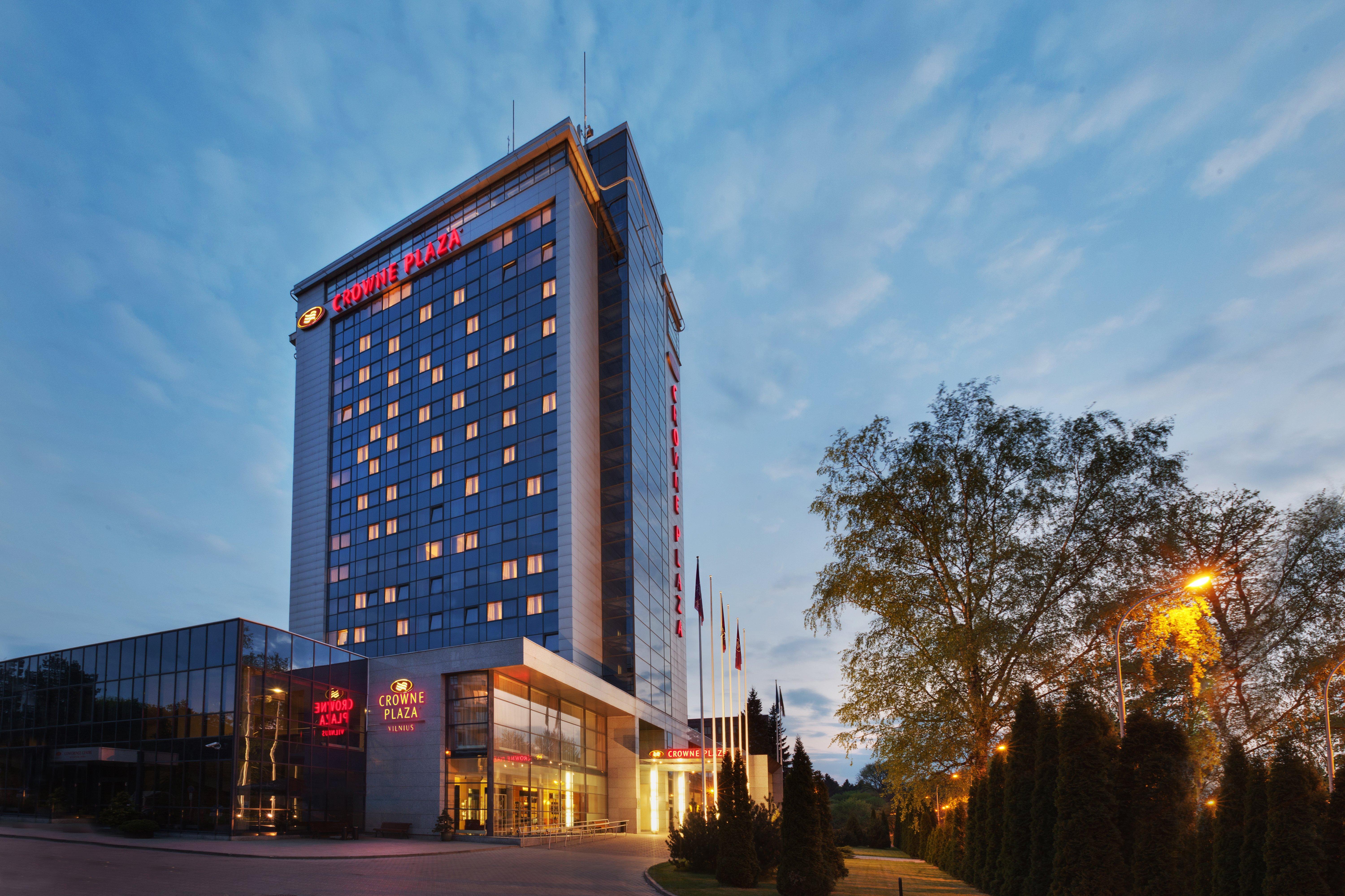 Vilnius Park Plaza Hotel, Restaurant & Terrace, Panorama Bar, Conference & Banquet Center Exterior photo