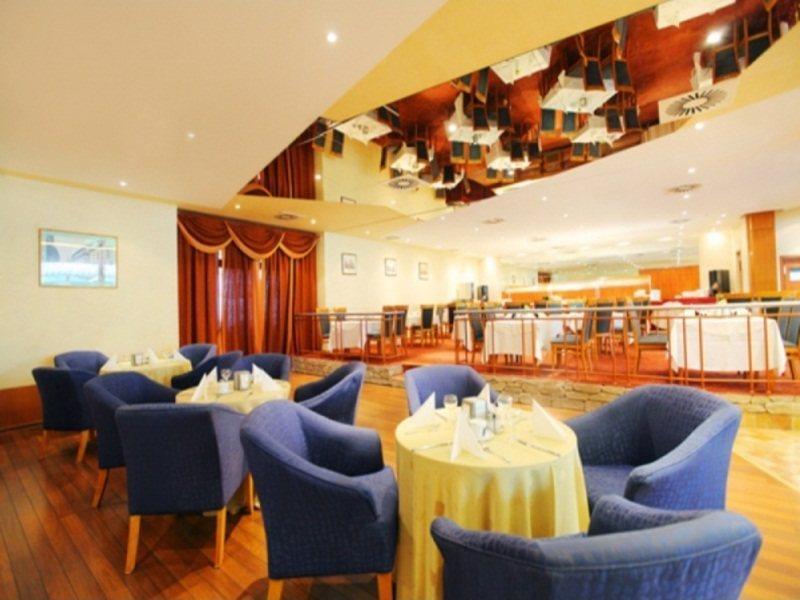 Vilnius Park Plaza Hotel, Restaurant & Terrace, Panorama Bar, Conference & Banquet Center Restaurant photo