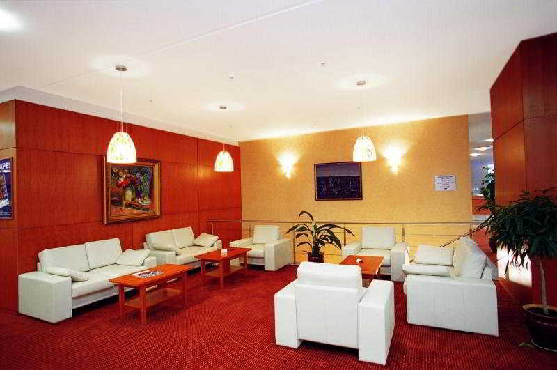 Vilnius Park Plaza Hotel, Restaurant & Terrace, Panorama Bar, Conference & Banquet Center Interior photo